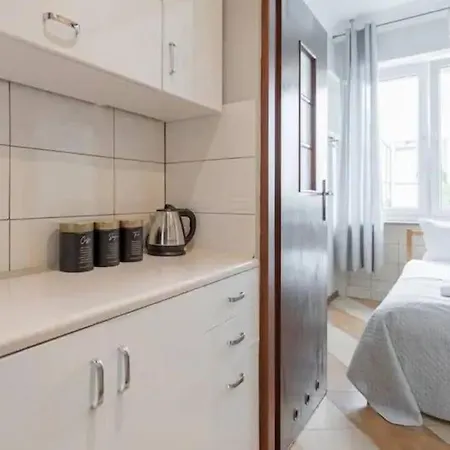 - Location, Cozy 2-bedroom Marszalkowska